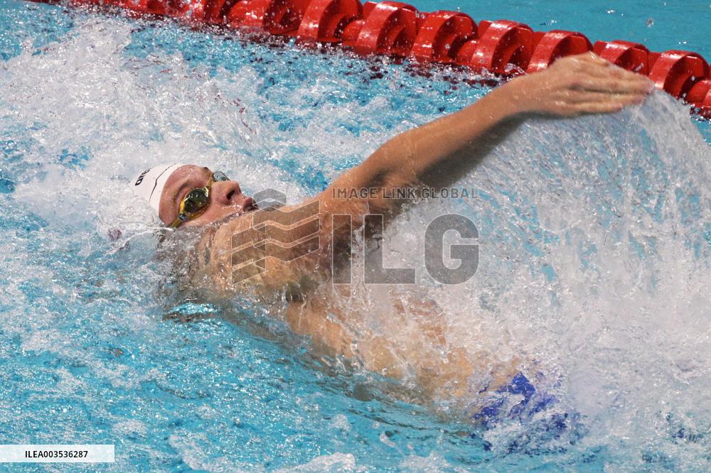 Leon Marchand Breaks Ryan Lochte World Record - Singapore