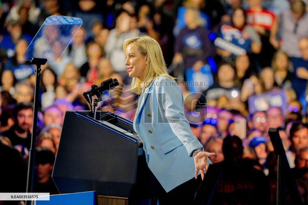 Kamala Harris Campaigns In Reno - Nevada