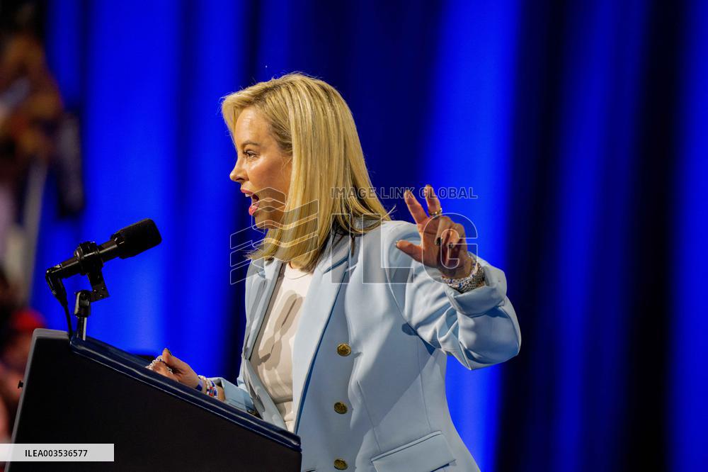 Kamala Harris Campaigns In Reno - Nevada