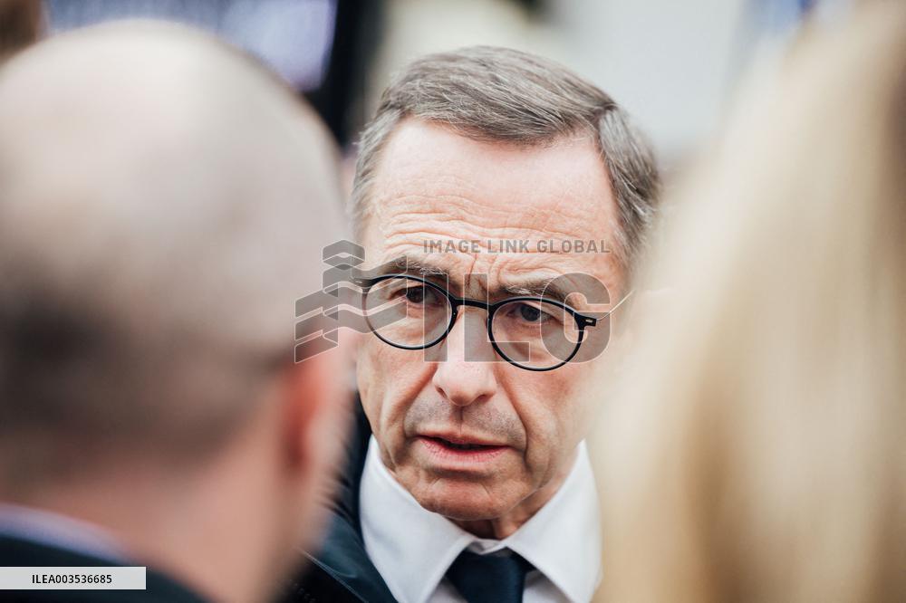 Bruno Retailleau on visit in Rennes