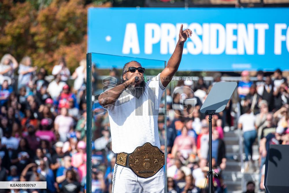 Kamala Harris Rallies In Atlanta - Georgia