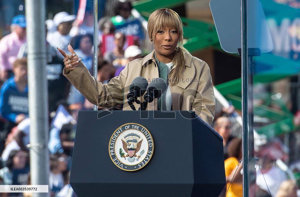 Kamala Harris Rallies In Atlanta - Georgia