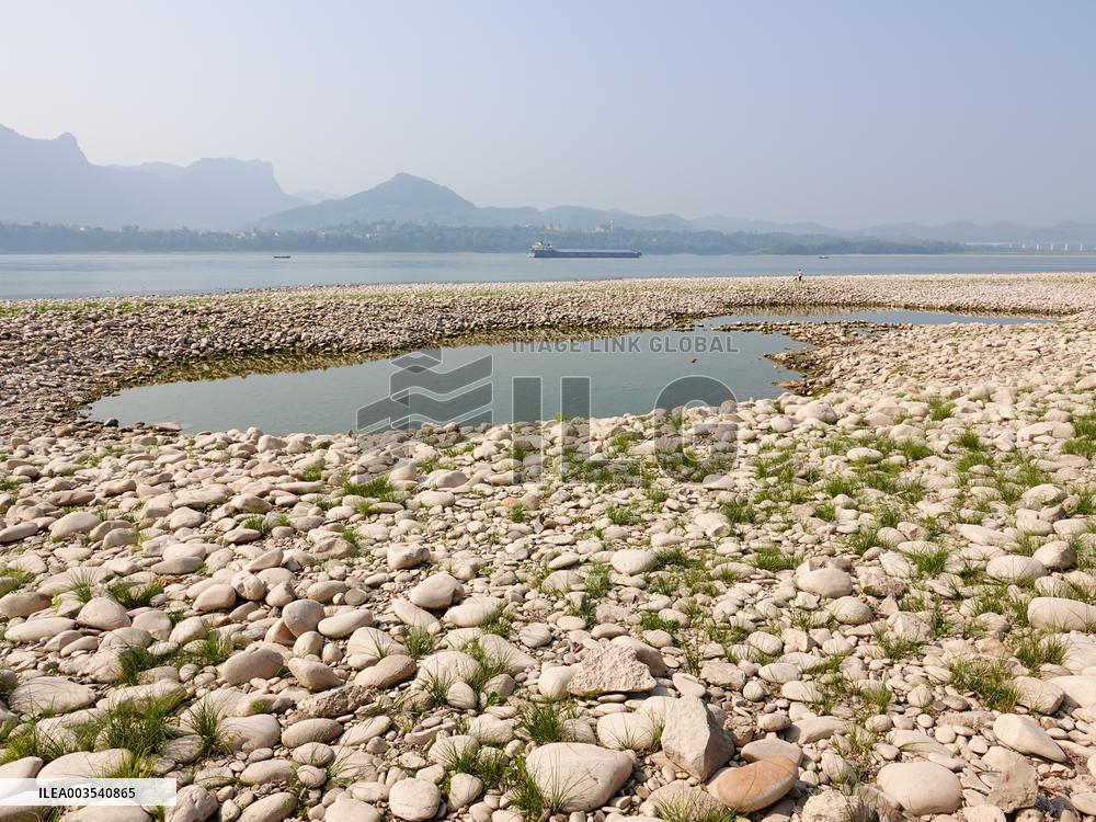 Low Water in The Yangtze River