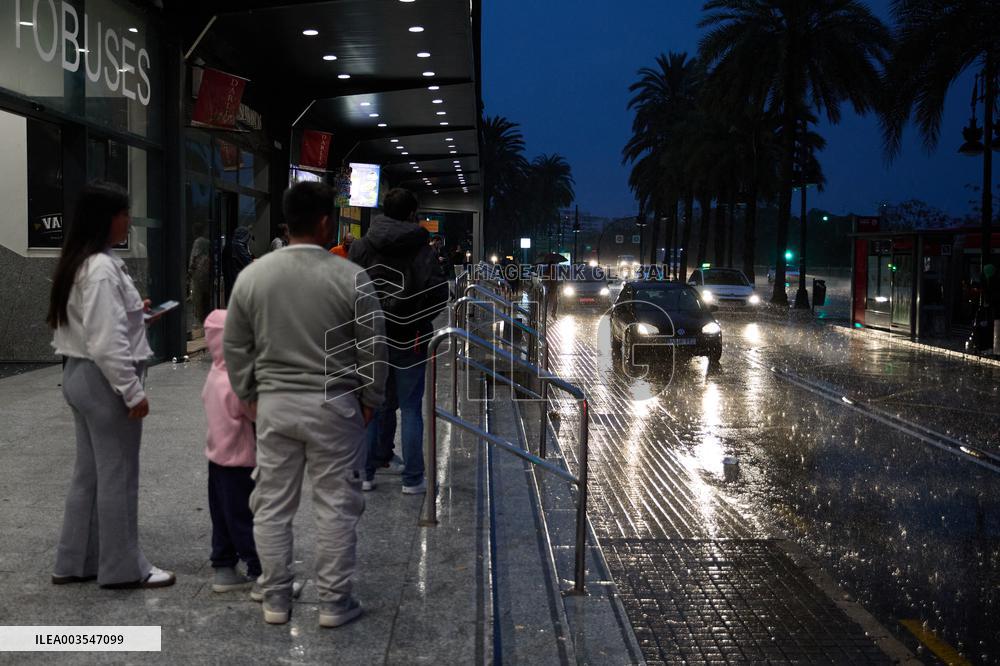 Spain Disaster Death Toll Reaches 214 - Valencia
