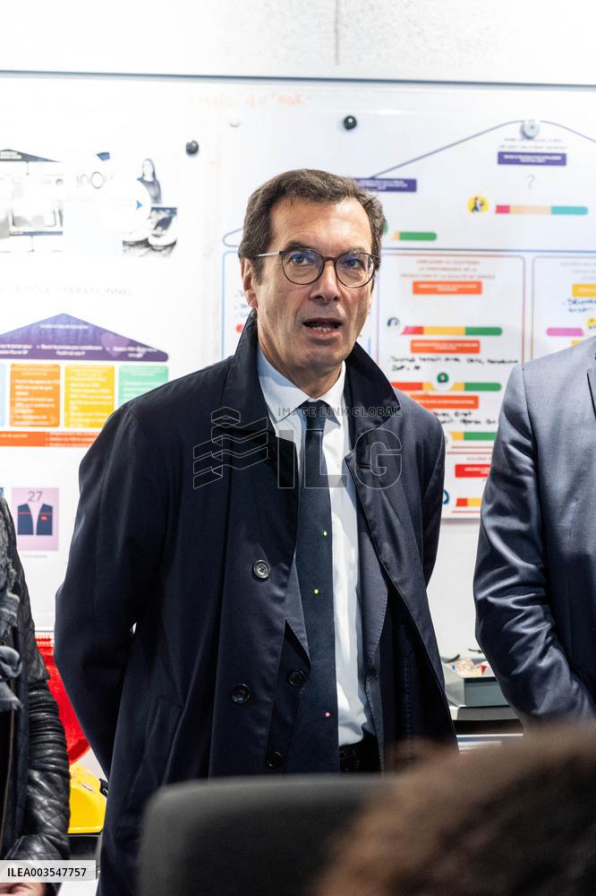 Catherine Vautrin And Francois Durovray Visit Montparnasse Station - Paris