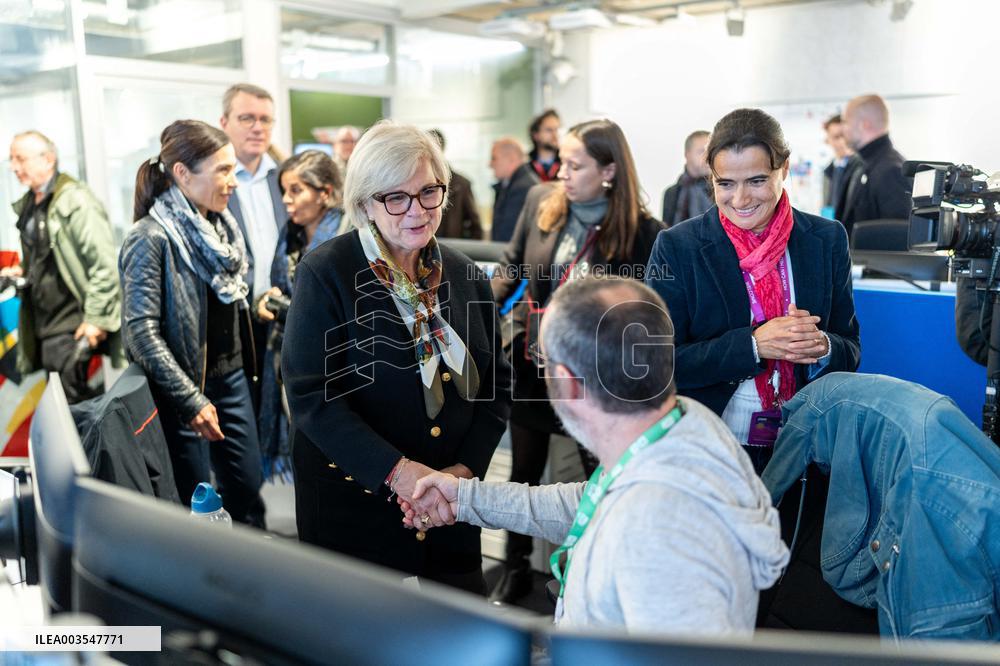 Catherine Vautrin And Francois Durovray Visit Montparnasse Station - Paris