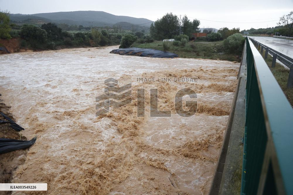 Spain Disaster Death Toll Reaches 214 - Valencia