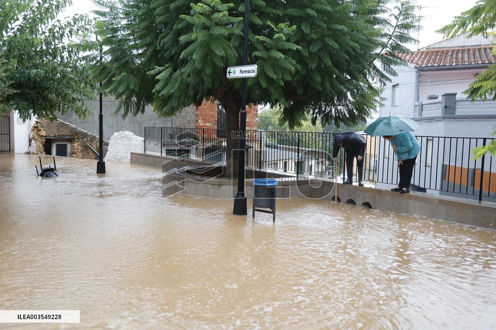 Spain Disaster Death Toll Reaches 214 - Valencia