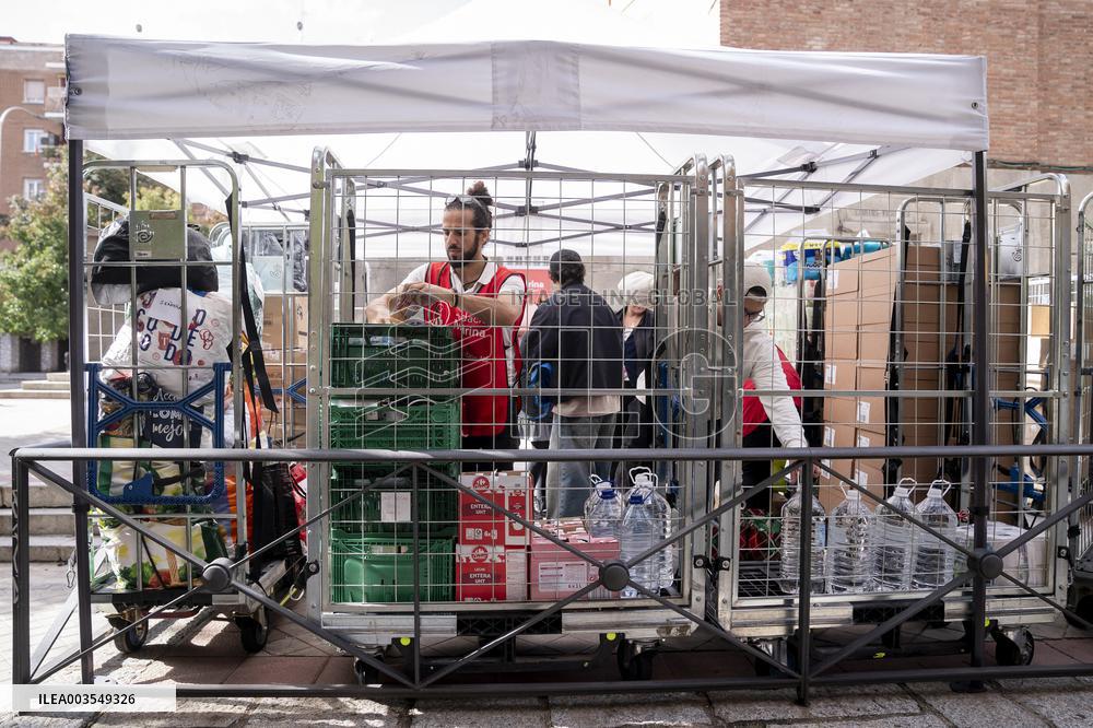 Donation To Help Families Affected By The DANA In Valencia - Madrid