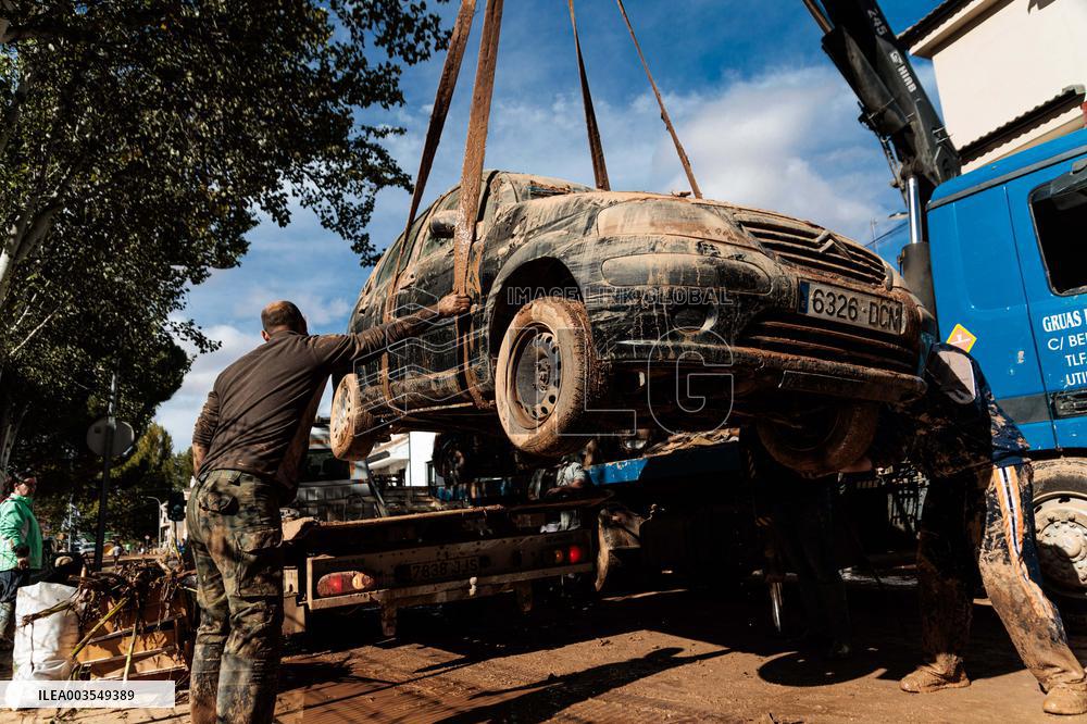 Spain Disaster Death Toll Reaches 214 - Valencia