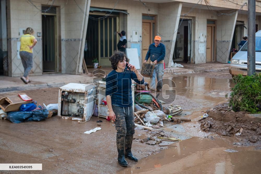 Spain Disaster Death Toll Reaches 214 - Valencia