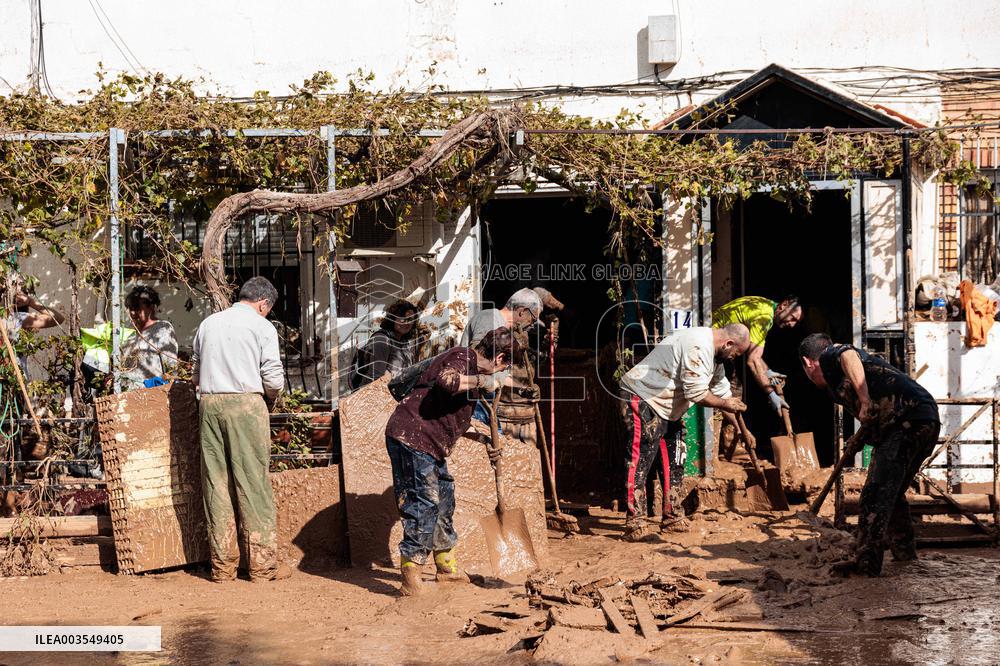 Spain Disaster Death Toll Reaches 214 - Valencia