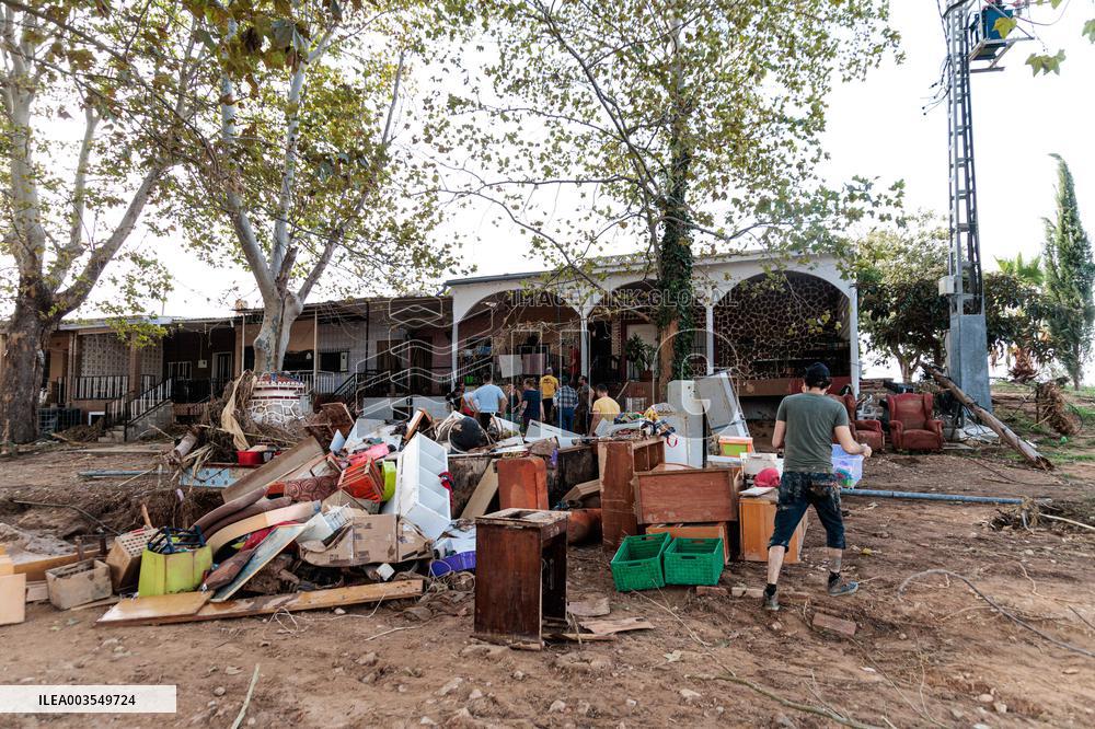 Spain Disaster Death Toll Reaches 214 - Valencia