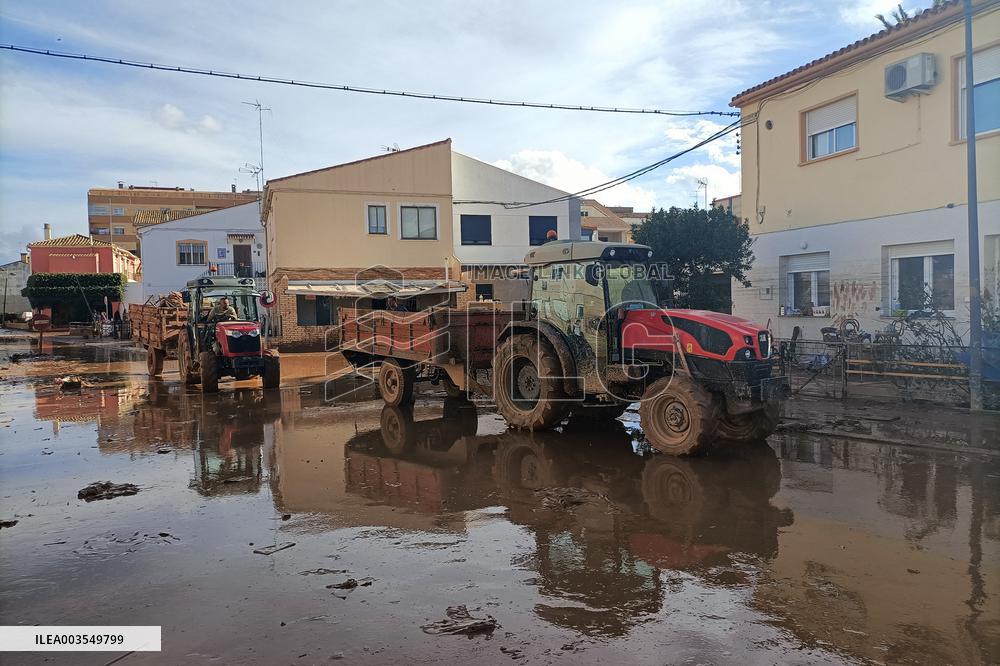 Spain Disaster Death Toll Reaches 214 - Valencia