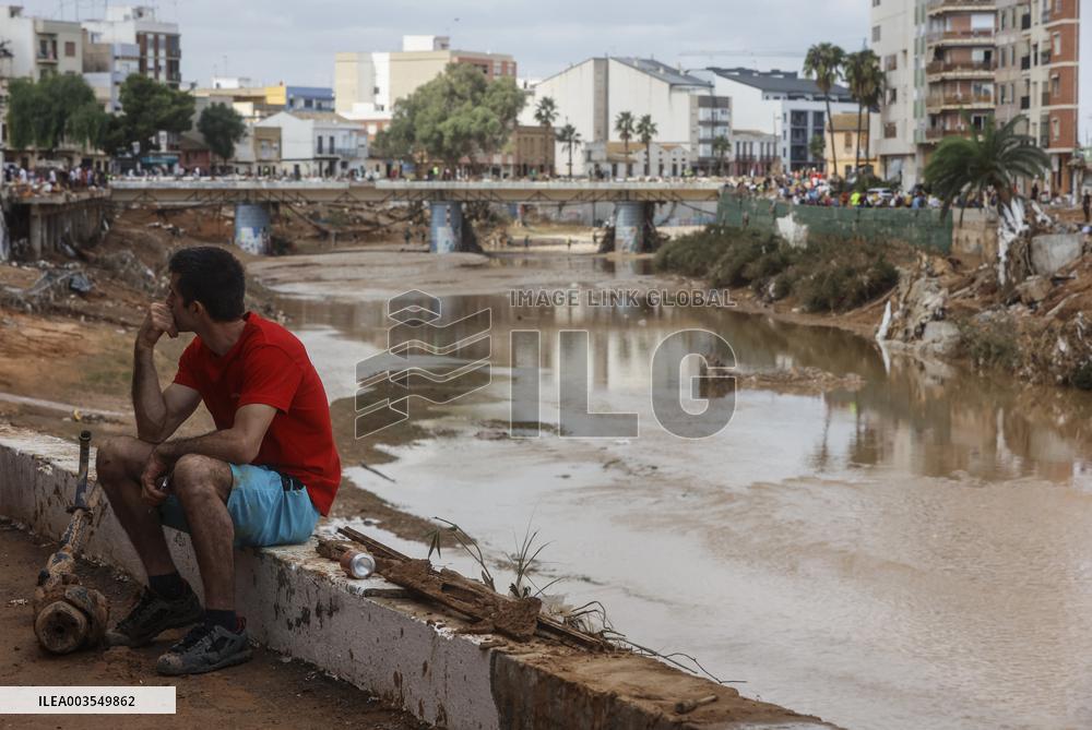 Spain Disaster Death Toll Reaches 214 - Valencia