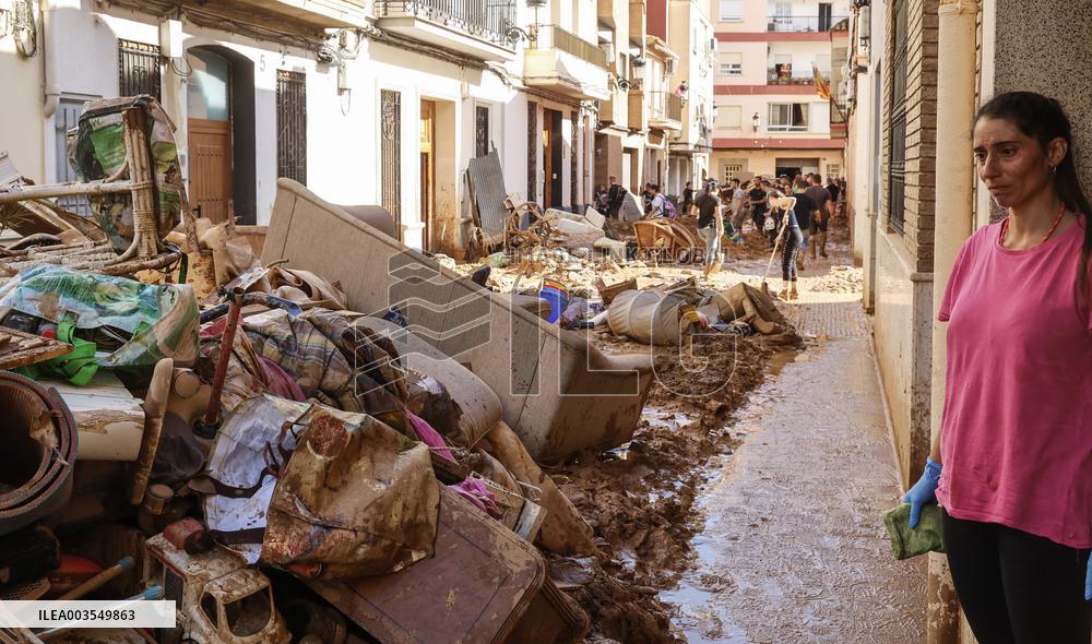 Spain Disaster Death Toll Reaches 214 - Valencia