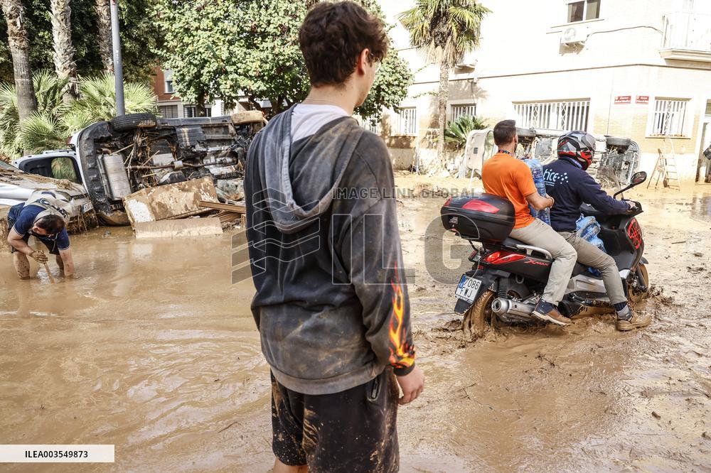 Spain Disaster Death Toll Reaches 214 - Valencia