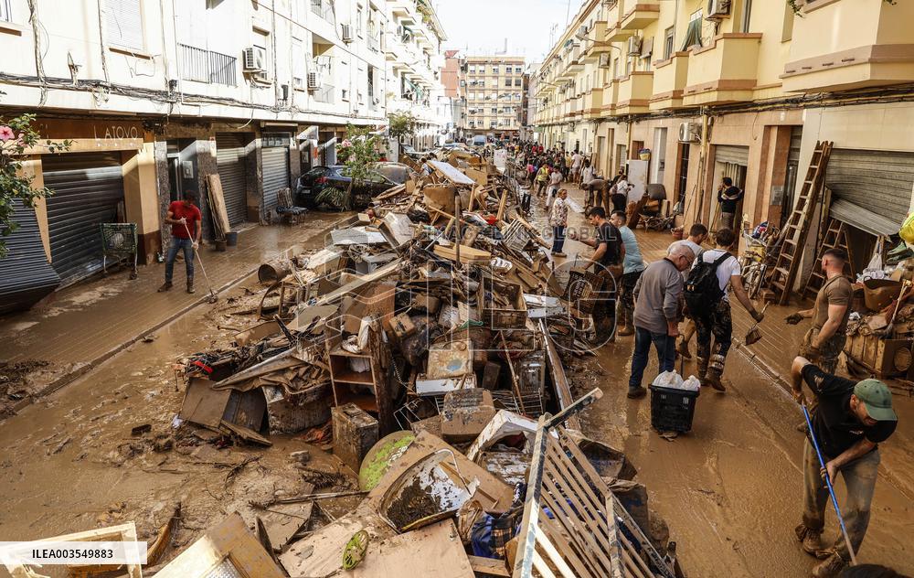 Spain Disaster Death Toll Reaches 214 - Valencia