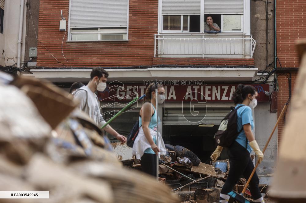 Spain Disaster Death Toll Reaches 214 - Valencia