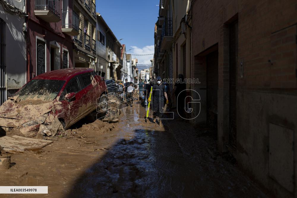 Spain Disaster Death Toll Reaches 214 - Valencia