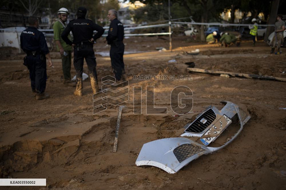 Spain Disaster Death Toll Reaches 214 - Valencia