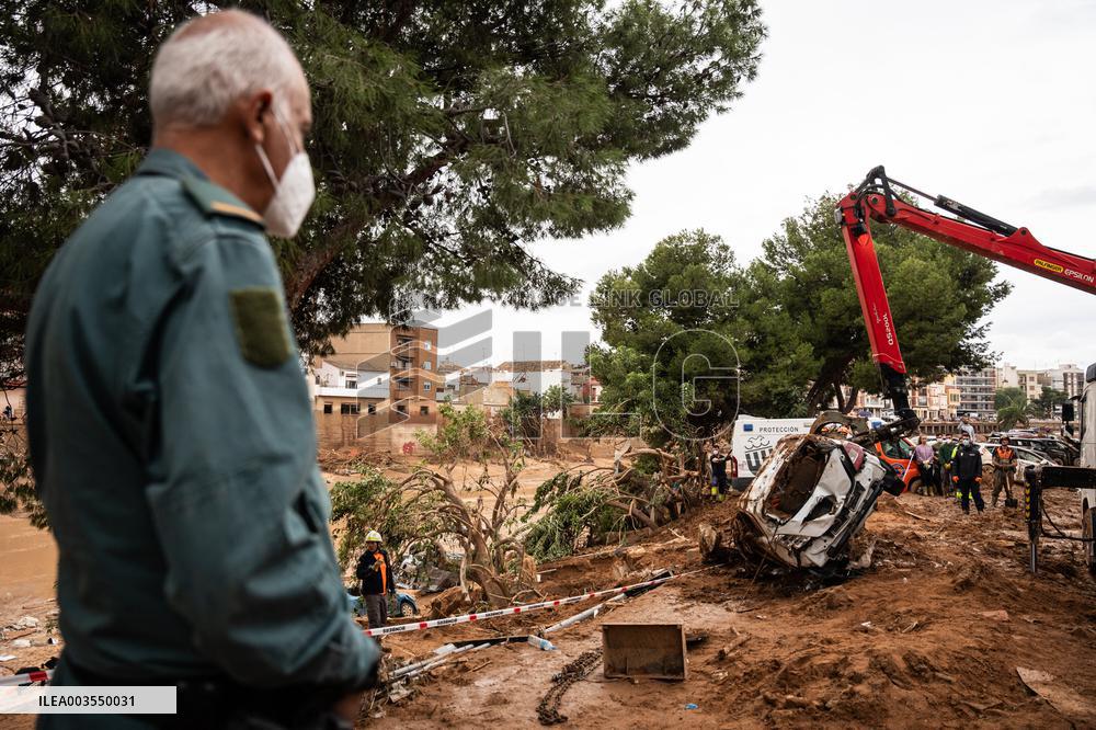 Spain Disaster Death Toll Reaches 214 - Valencia