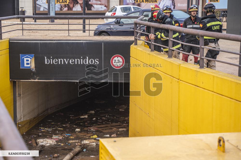 Spain Disaster Death Toll Reaches 214 - Valencia