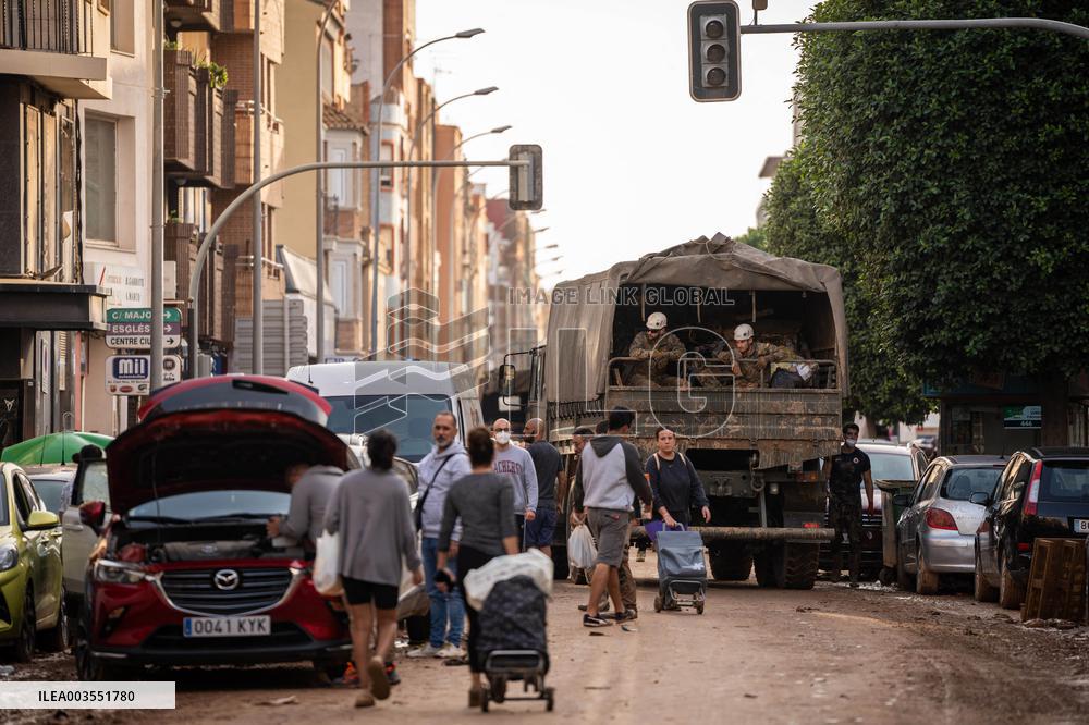 Spain Flooding Death Toll Climbs To 217 - Valencia