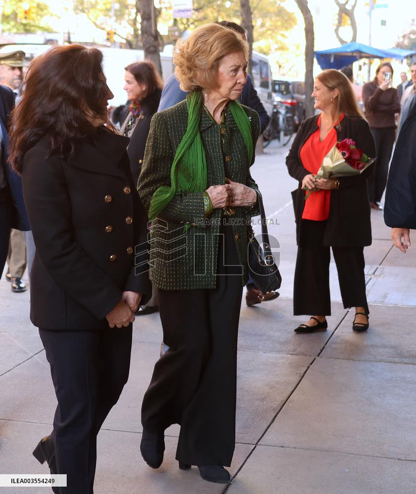 Queen Sofia Visits Fernando Botero Exhibition - NY