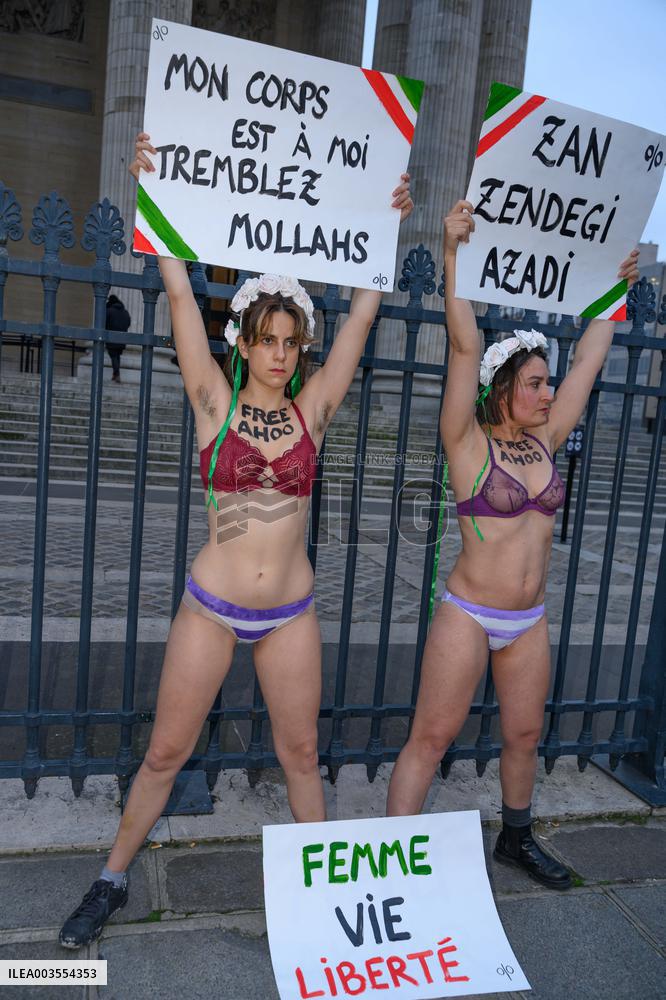 Rally In Support Of Student Ahou Daryaei And Iranian Women - Paris