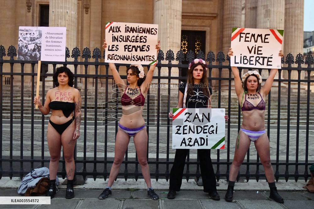 Rally In Support Of Student Ahou Daryaei And Iranian Women - Paris