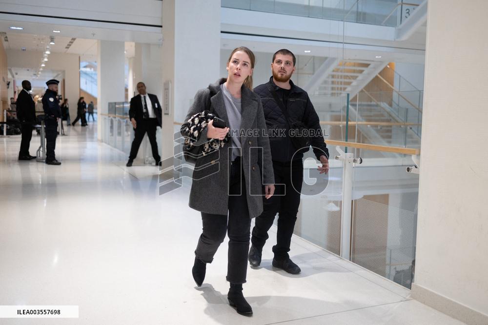 New FLNC Trial - Paris