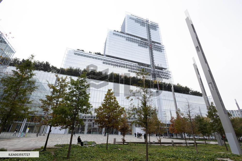 New FLNC Trial - Paris