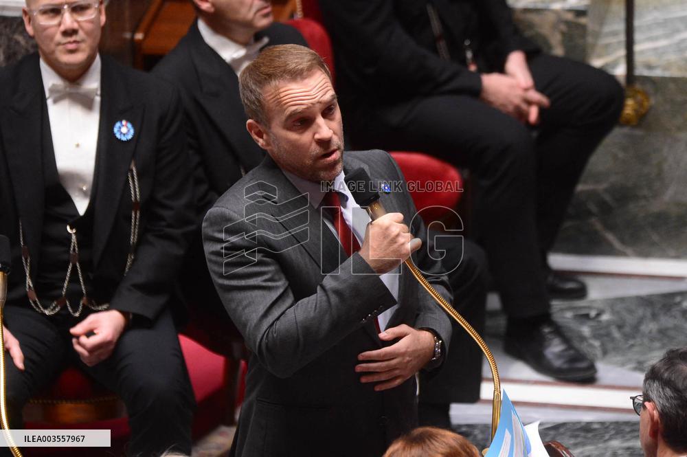 Questions To The Government - Paris