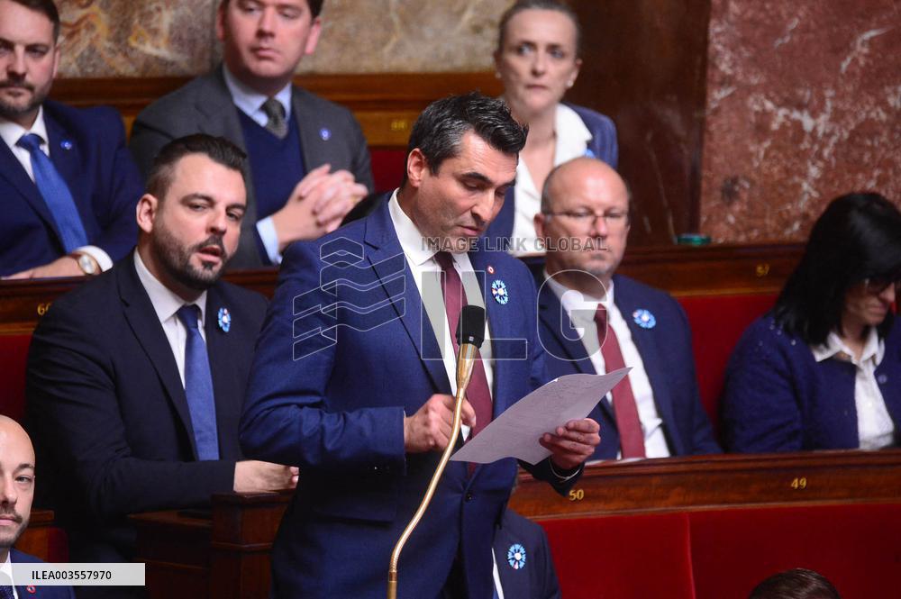 Questions To The Government - Paris