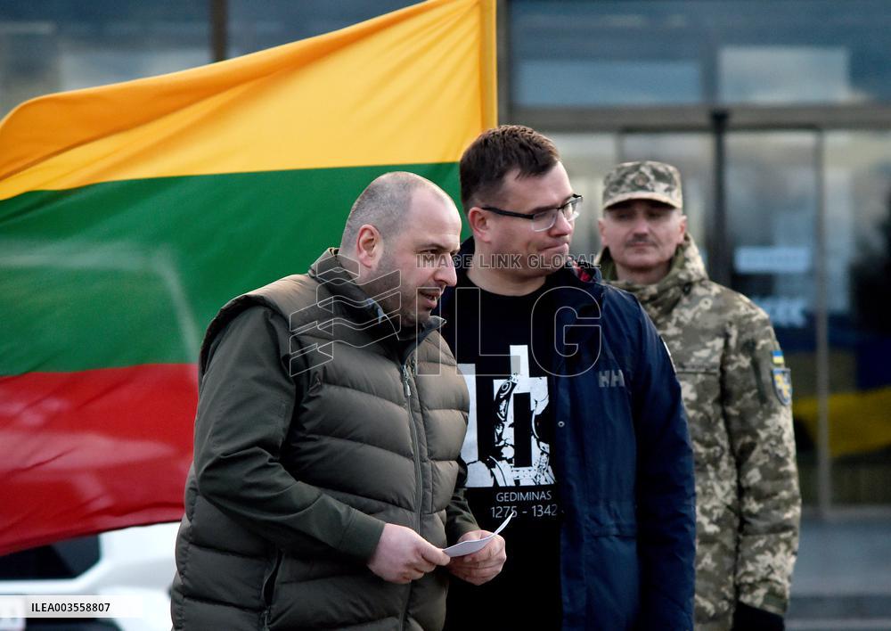 Lithuania donates equipment to Ukraine as part of Demining Coalition effort in Kyiv