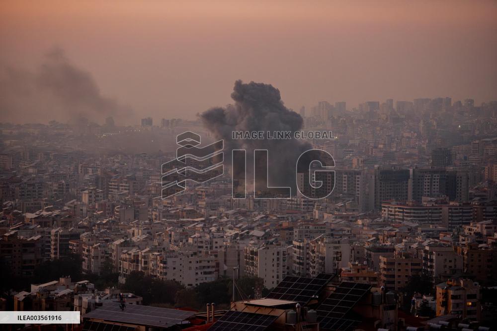 Massive Israeli Airstrikes Hit Southern Suburbs - Beirut