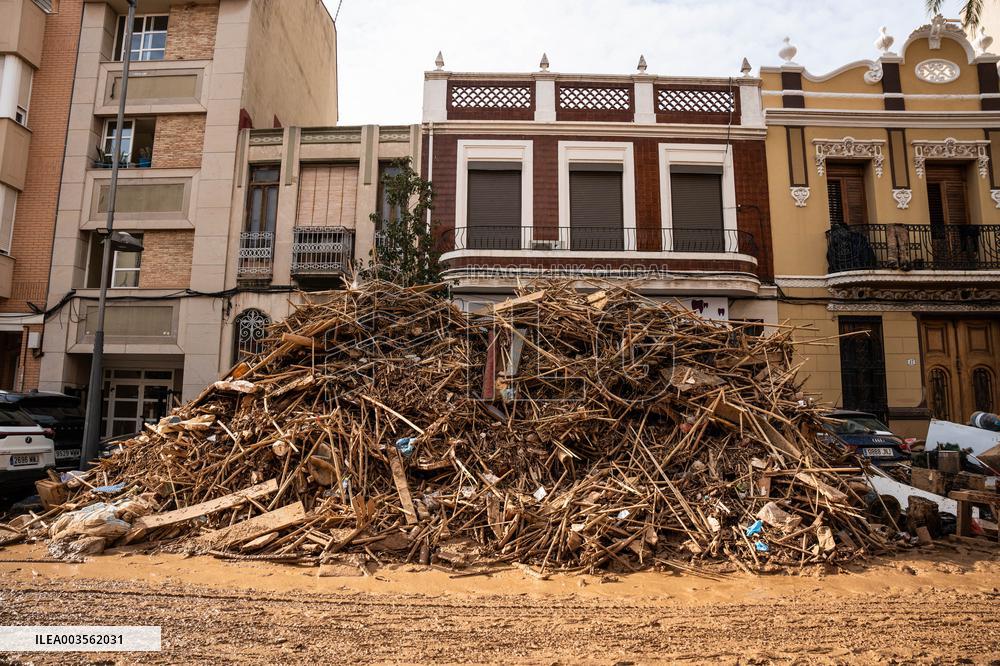 At Least 89 People Remain Missing After Floods - Eastern Spain
