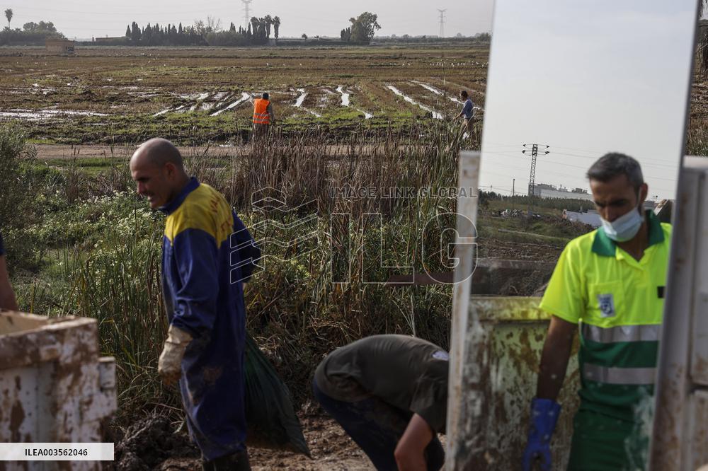 At Least 89 People Remain Missing After Floods - Eastern Spain