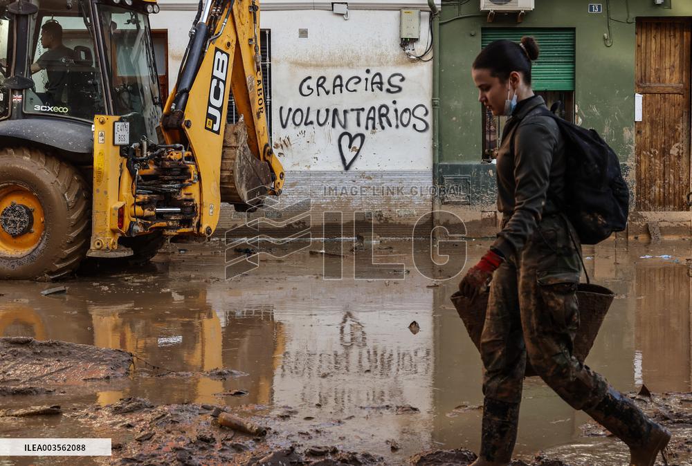 At Least 89 People Remain Missing After Floods - Eastern Spain