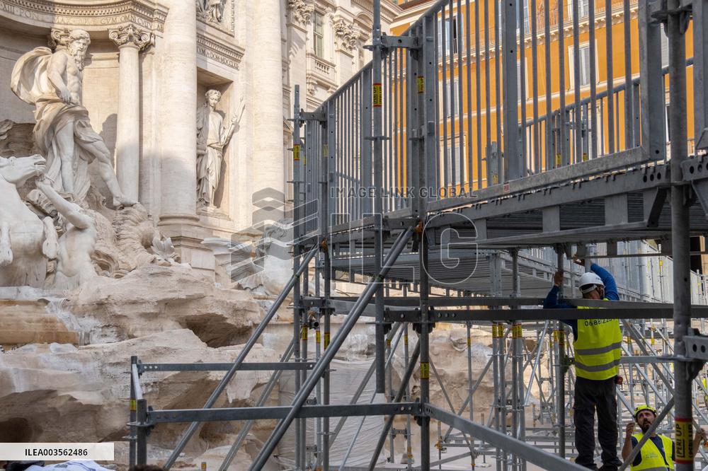 Trevi Fountain Closed For Restoration - Rome