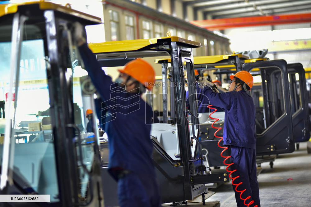 Chinese Enterprises Sales Revenue Growth