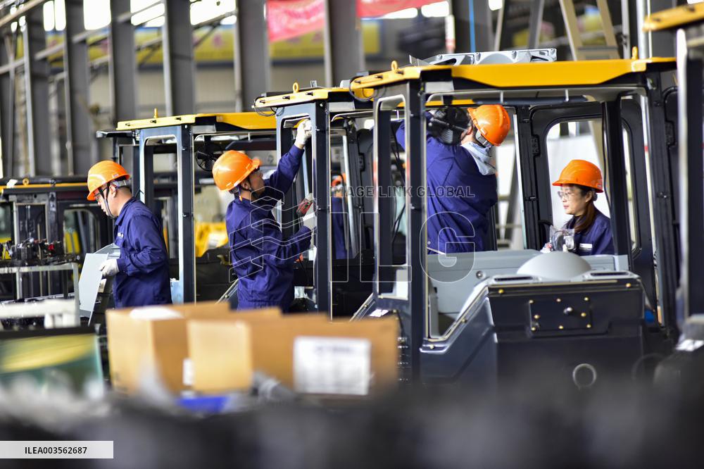 Chinese Enterprises Sales Revenue Growth