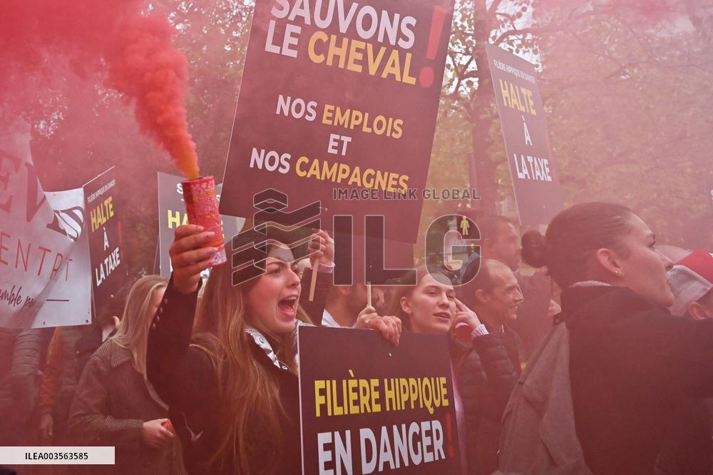 Demonstration Of The Horse-Racing Industry - Paris