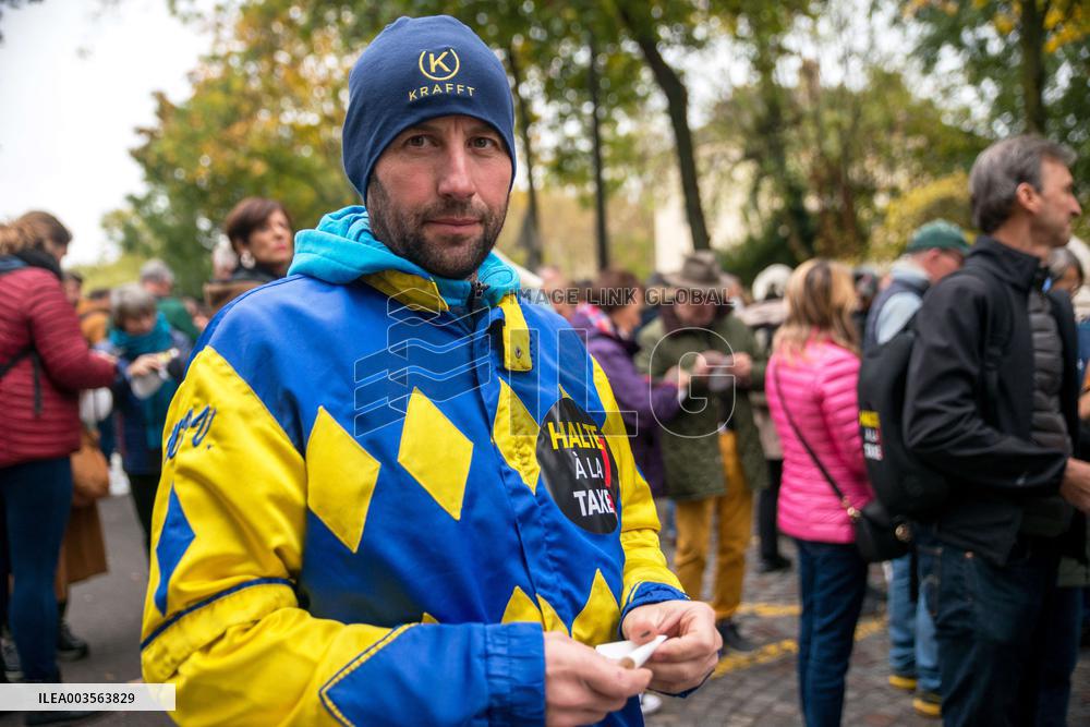 Rally Against Horse Betting Taxation - Paris
