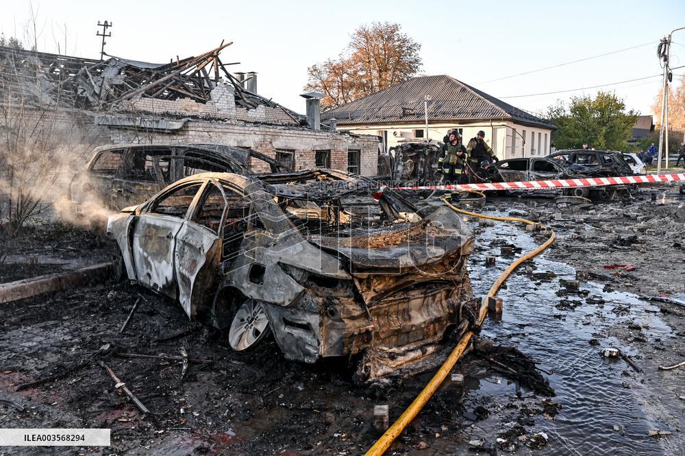 Aftermath of November 7 Russian guided bomb strike in Zaporizhzhia