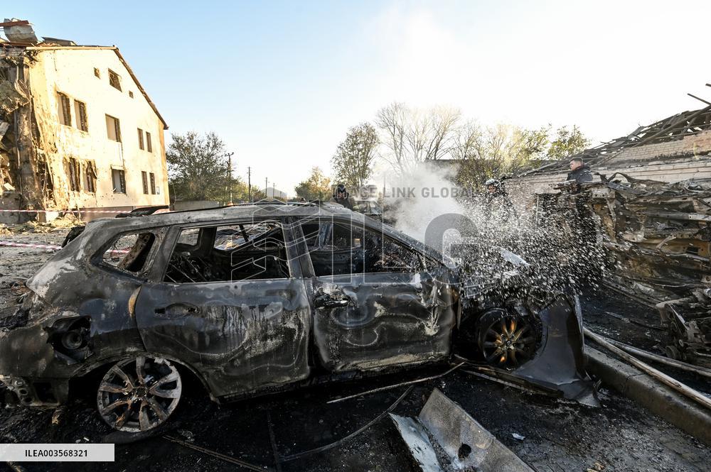 Aftermath of November 7 Russian guided bomb strike in Zaporizhzhia