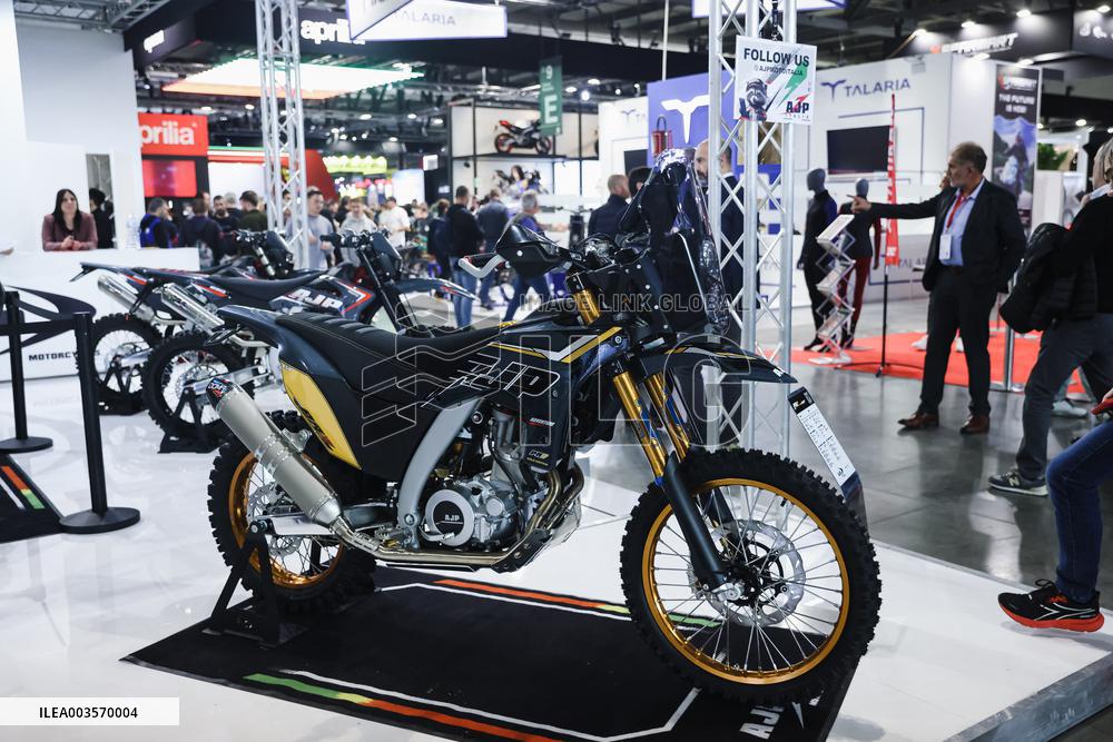 EICMA Illustrations - Italy