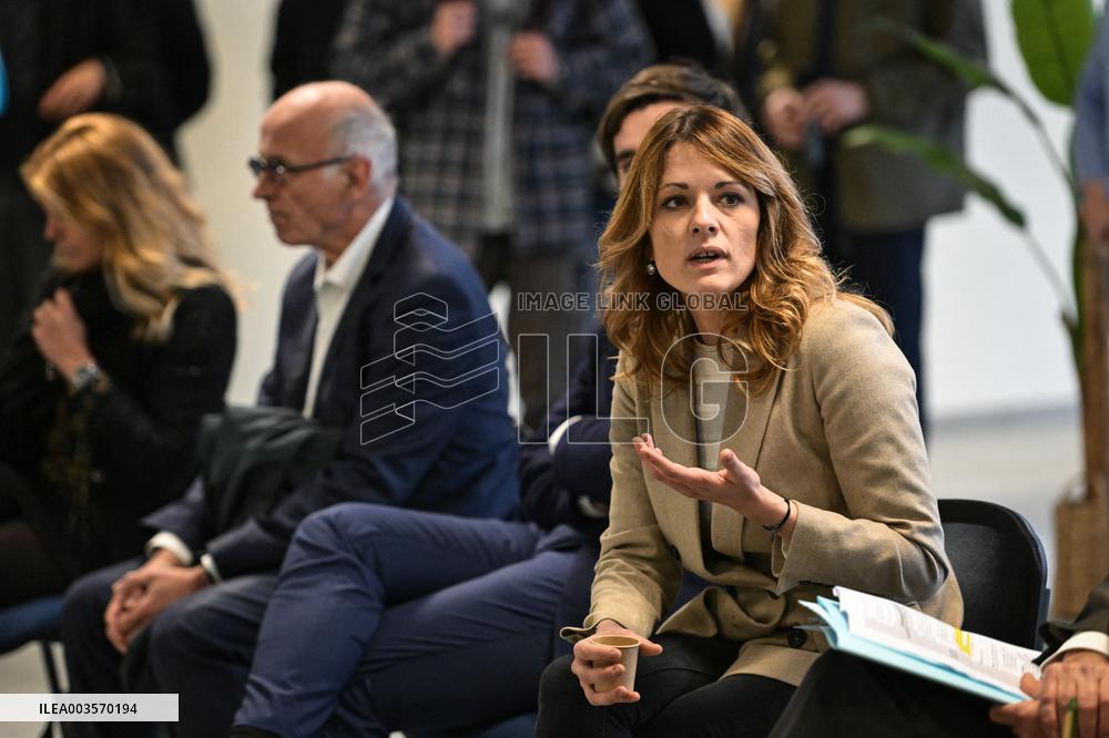 Visit to Unither Pharmaceuticals in Amiens FA