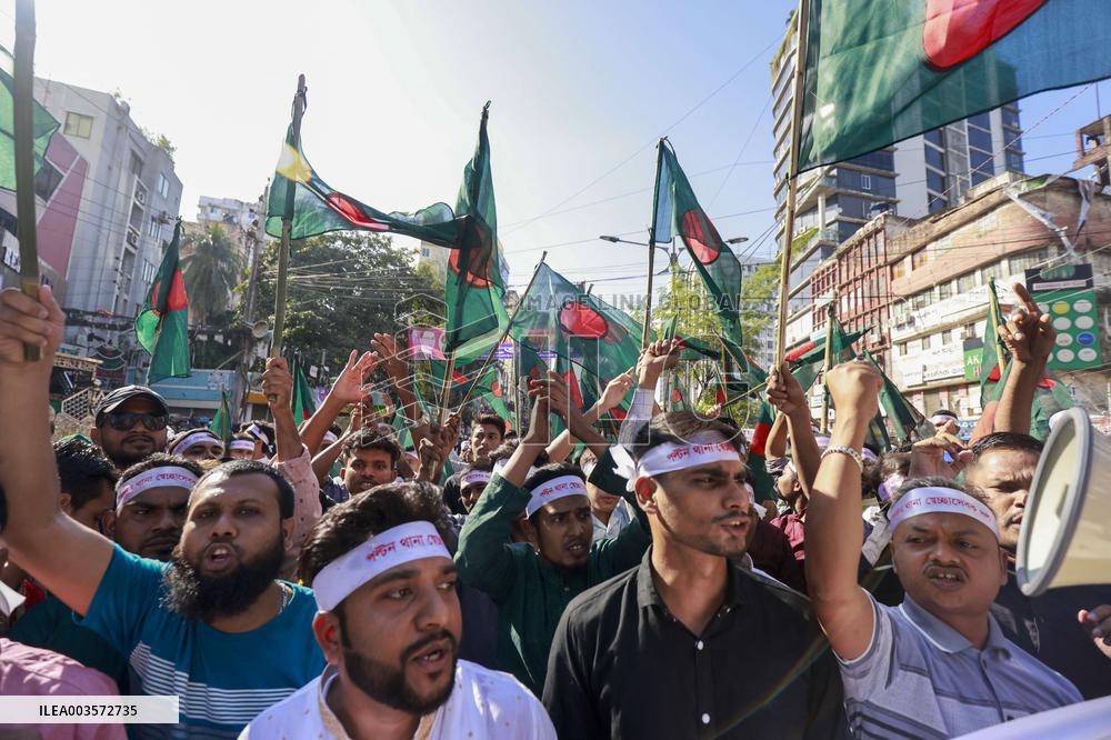 Bangladesh Opposition BNP holds massive rally in Dhaka